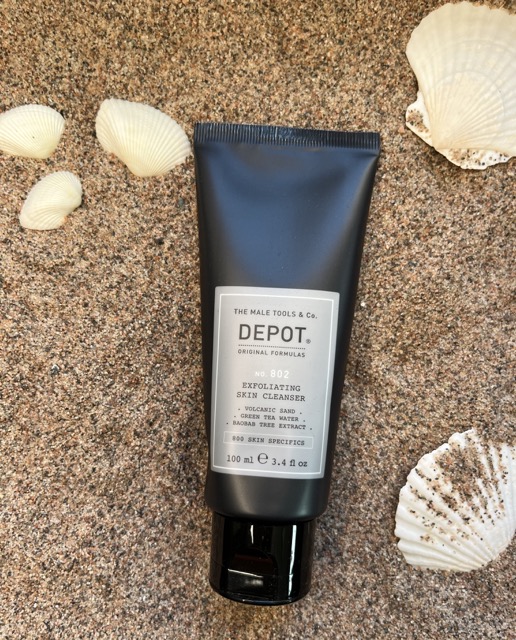 Depot No. 802 Exfoliating Skin Cleanser eksfolierende ansiktsrens for menn – Nalu Nalu Frisør