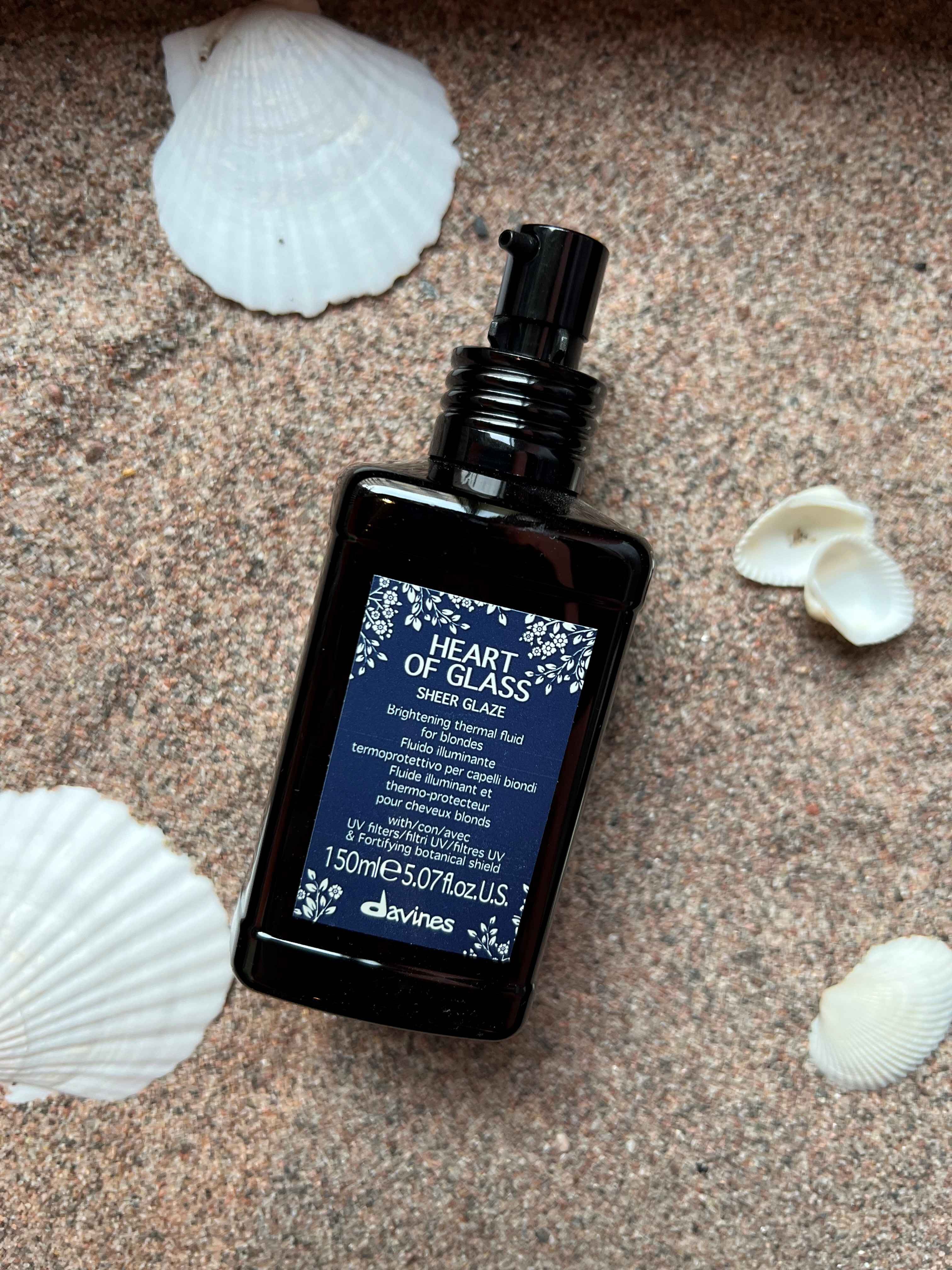 Davines Heart Of Glass Sheer Glaze varmebeskyttende og glansgivende spray for lyst hår – Nalu Nalu Frisør