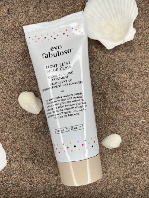 Evo Fabuloso Light Beige Colour Boosting Treatment fargekur for beige og lysebrunt hår – Nalu Nalu Frisør
